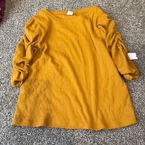 Old Navy gold half sleeve top